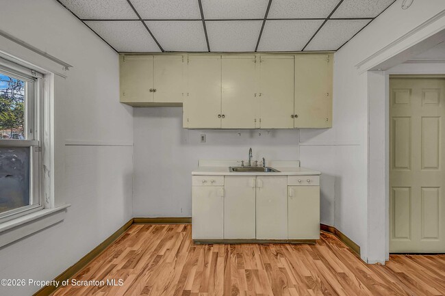 Building Photo - 1807 Green Ridge St