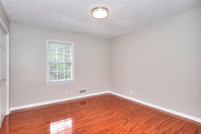 Building Photo - 782 Bankshire Dr