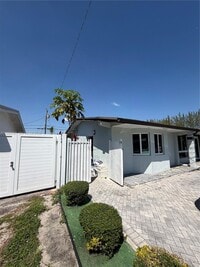 Building Photo - 8235 SW 41st Terrace