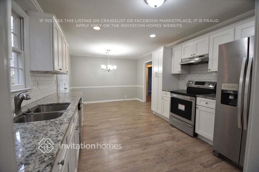 Building Photo - 423 Willow Ct SE