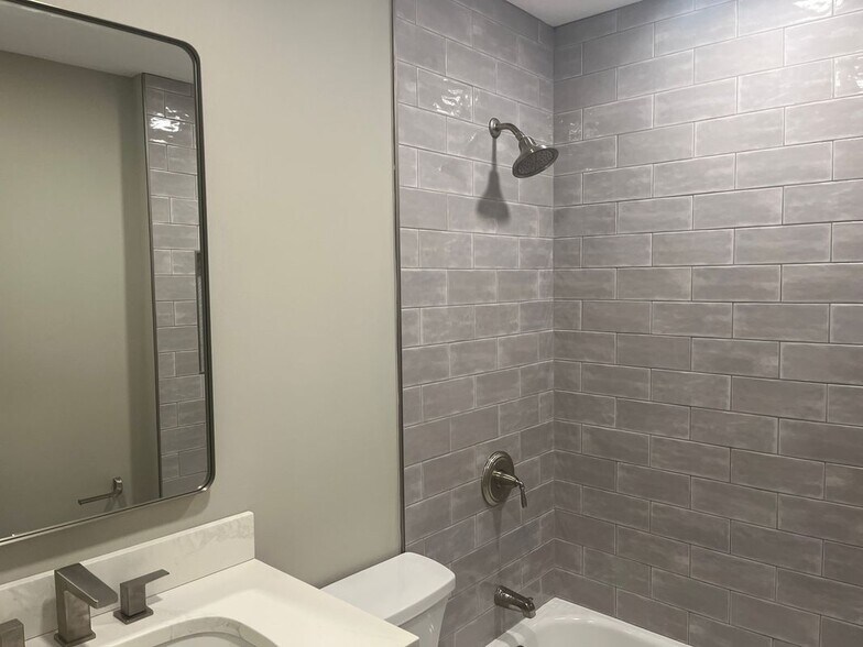 Building Photo - 26 Hanover Pl