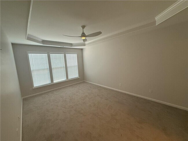 Building Photo - 1460 Vinery Ave