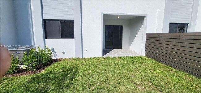 Building Photo - 8314 SW 120th Ter