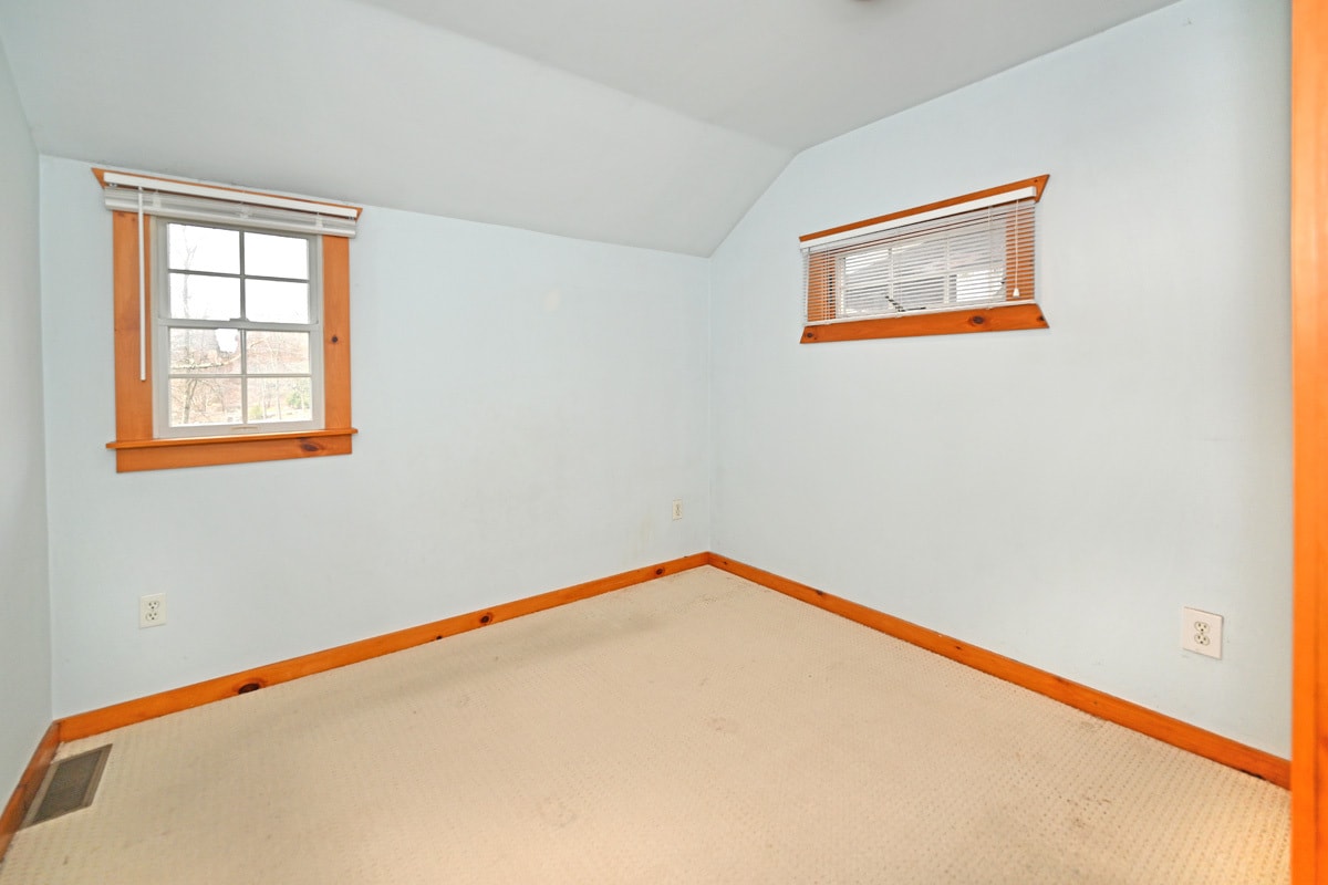 Building Photo - 211 Godwin Ave