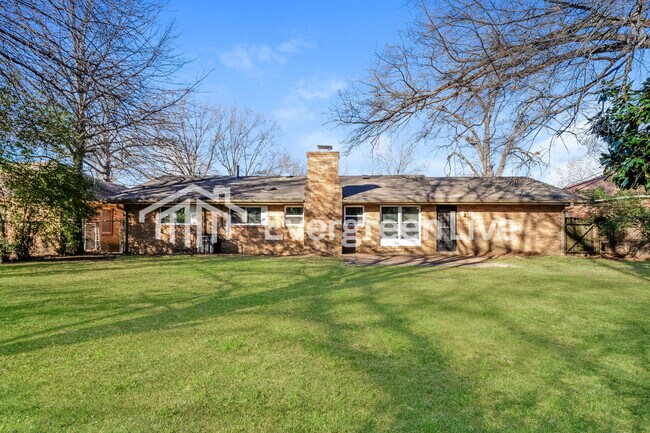 Building Photo - 5405 Cottonwood Rd