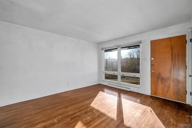 Building Photo - 9014 Ellison Dr