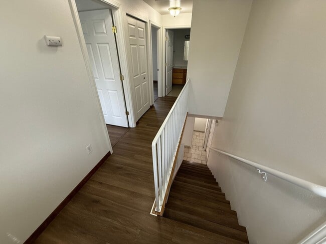 Building Photo - 1/2 Off 2nd Month's Rent