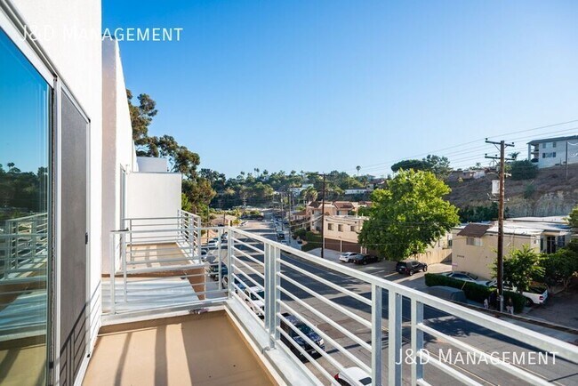 Building Photo - 3333 Reynard Way