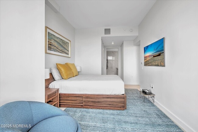 Building Photo - 1101 Ocean Ave N