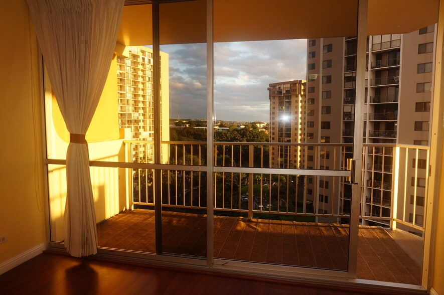 Building Photo - 98-450 Koauka Loop