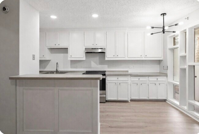 Building Photo - 3502 Burlington St