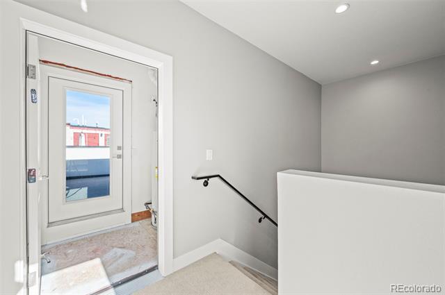 Building Photo - 1914 W 38th Ave