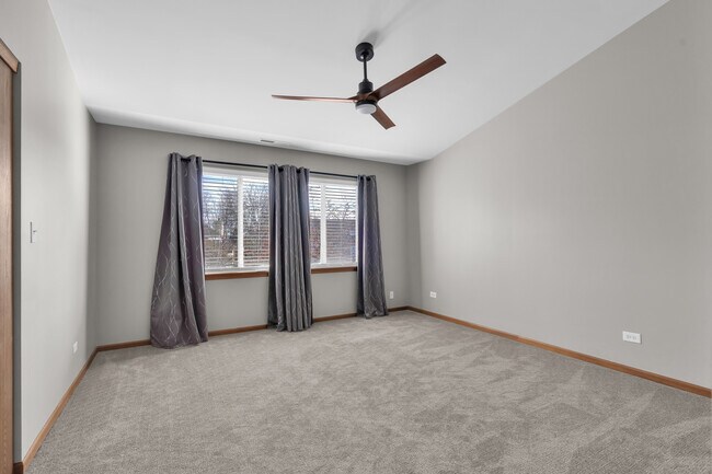 Building Photo - 239 Camel Bend Ct