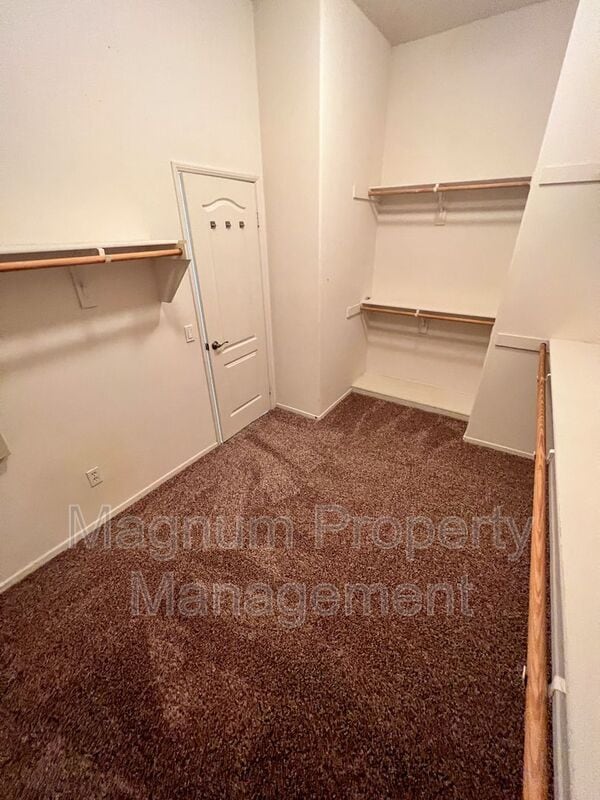 Building Photo - 34629 Sagebrush Ln