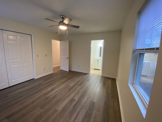 Building Photo - 5140 Greenville Loop Rd