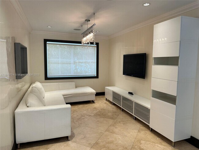 Building Photo - 9341 Dickens Ave