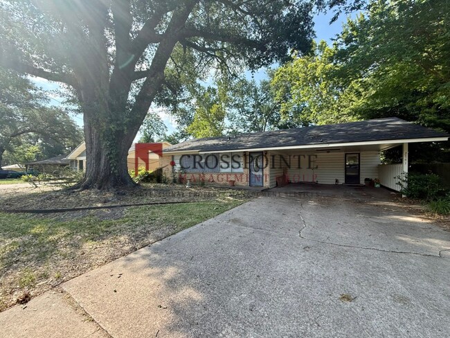 Building Photo - Coming Soon! 4 Bedroom 2.5 Bathroom Home!