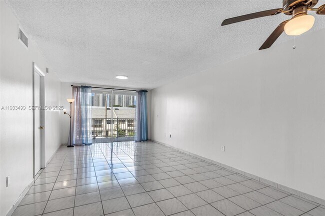 Building Photo - 3716 NE 168th St