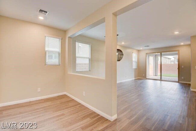 Building Photo - 4148 Elegant Chateau St