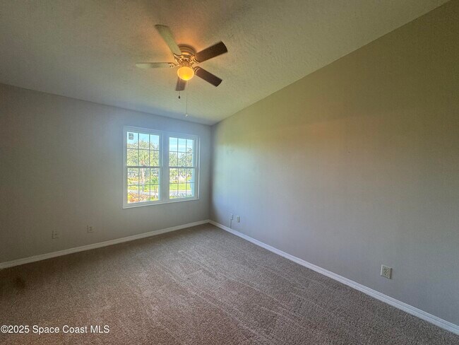 Building Photo - 7667 N Wickham Rd