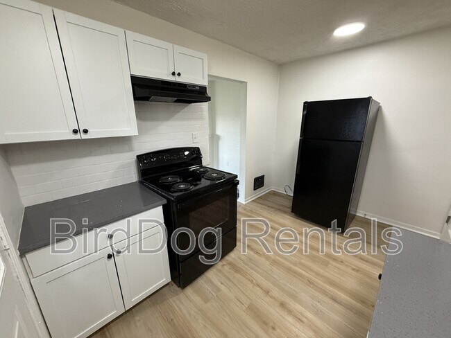 Building Photo - 710-712 Frebis Avenue - 712