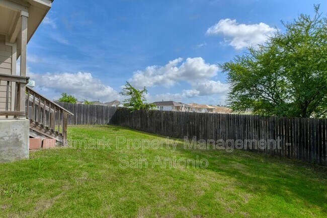 Building Photo - 242 Holland Pk