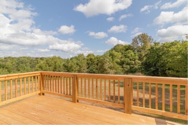 Building Photo - 827 Charlotte St