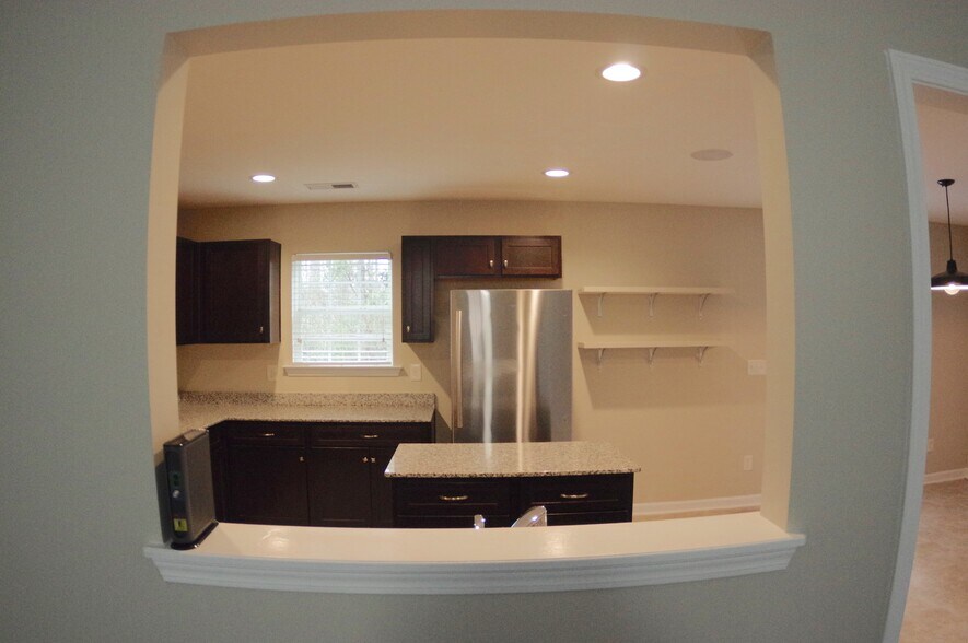 Building Photo - 129 Vermillion Dr