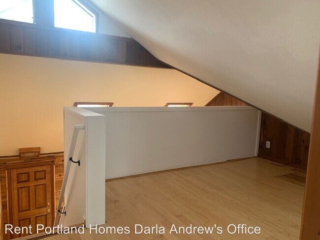 Building Photo - 2 br, 1 bath House - 6030 SW 170th Avenue