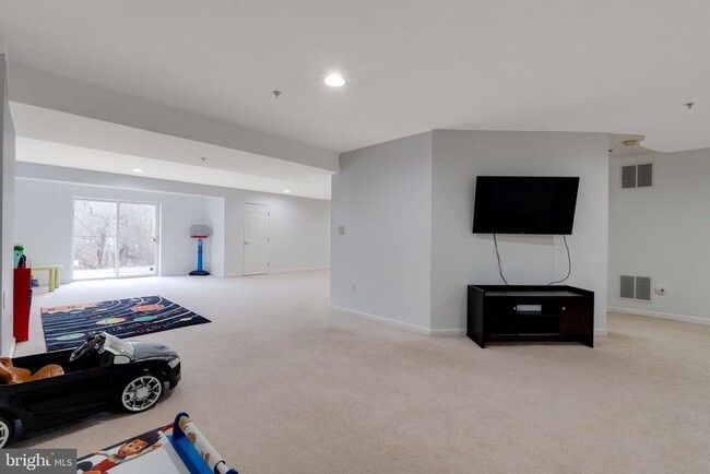 Building Photo - 13102 Ogles Hope Dr