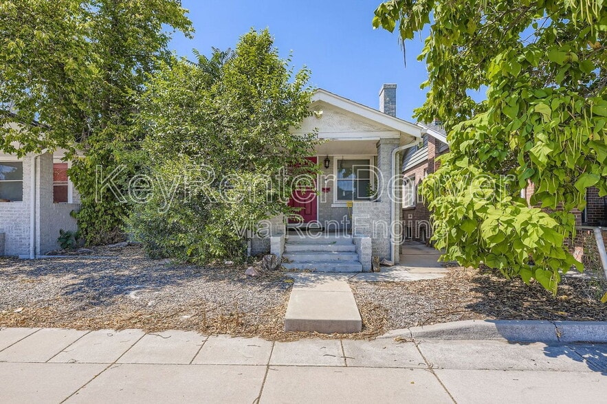 Primary Photo - 2517 S Broadway