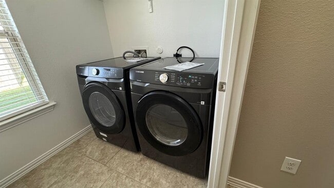 Building Photo - 18428 Blush Rose Rd