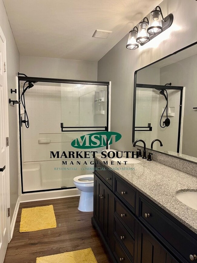 Building Photo - Townhome In Harmony Townes