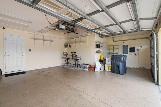 Building Photo - 3731 Gaviota Dr