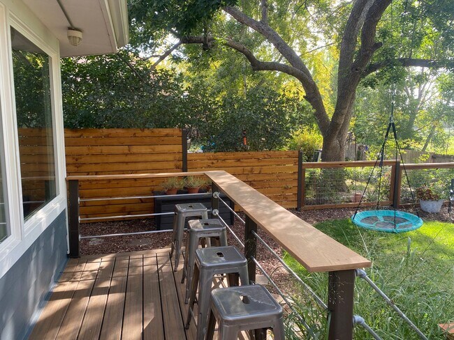 Building Photo - 1817 Tyler Ave