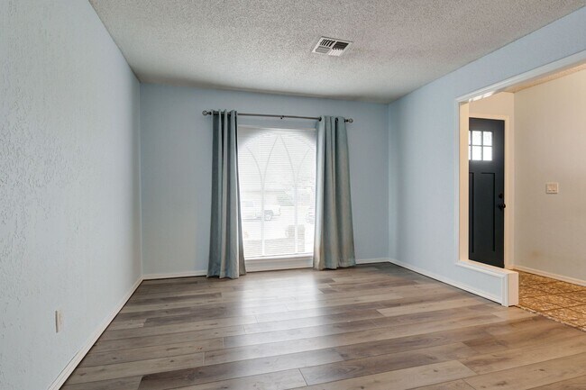 Building Photo - Welcome to your new home!