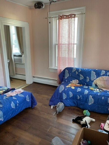 living room - 777 Main St