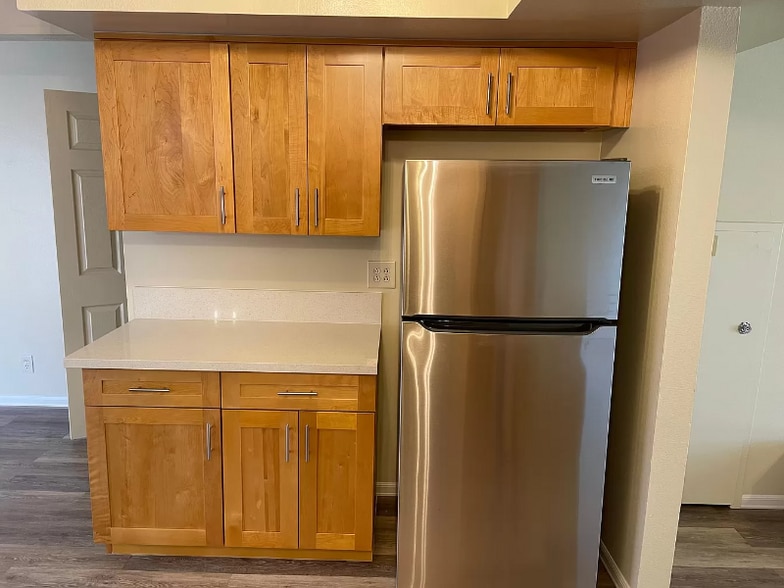 Building Photo - 2977 Mendoza Dr