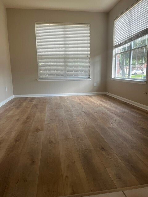 Building Photo - 2522 Oakthorn Ct