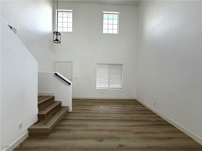 Building Photo - 7383 W Diablo Dr