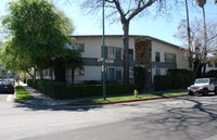 Building Photo - 118 E Palmer Ave