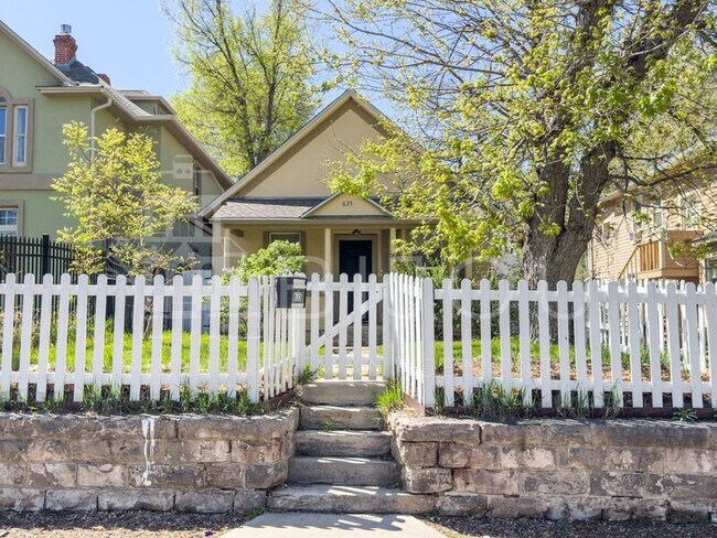 Building Photo - 635 E Boulder St