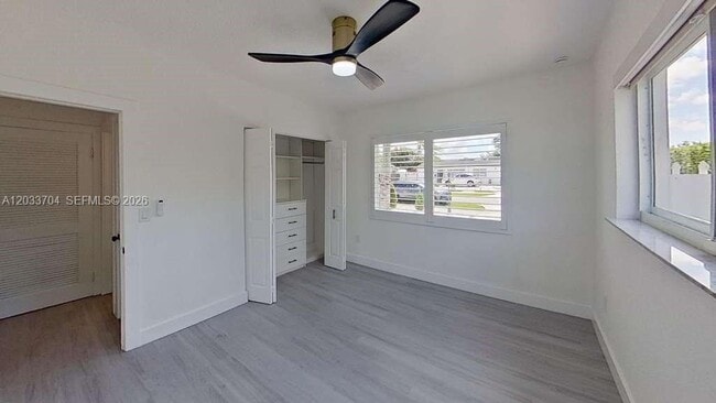 Building Photo - 3030 SW 96th Ave