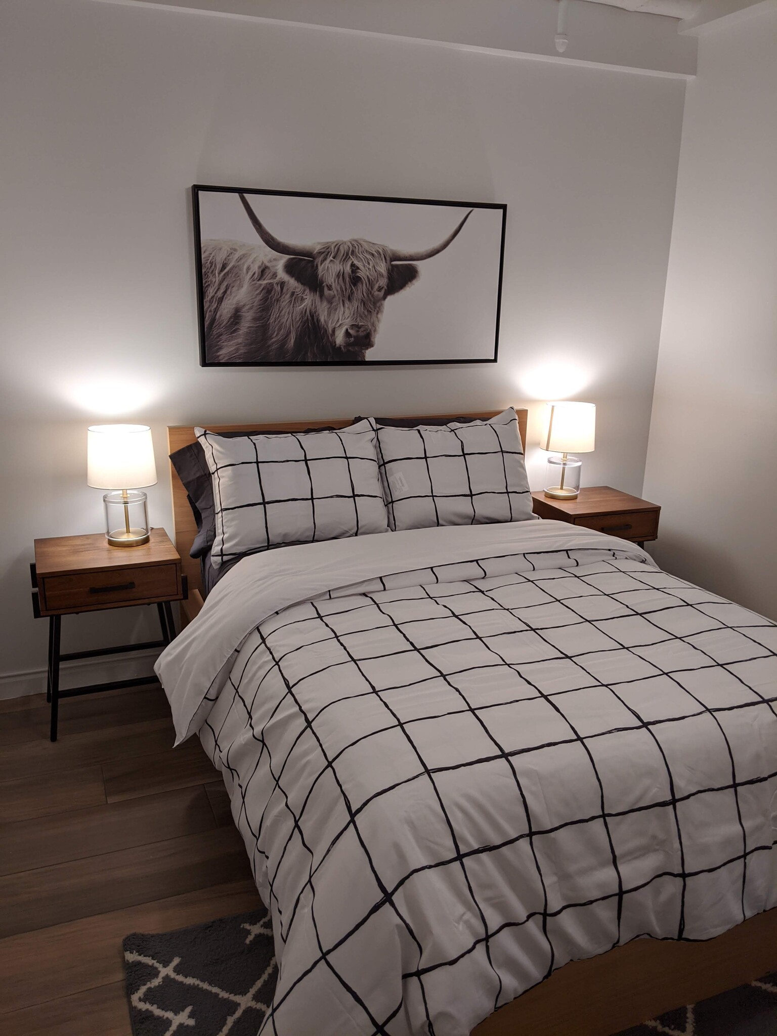 Guest room - 112 S 12th St