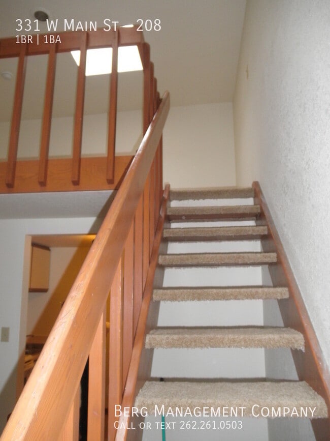 Building Photo - 331 W Main St