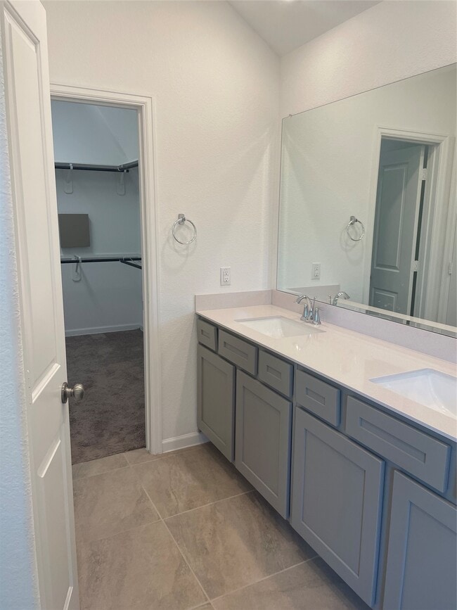 Building Photo - 621 Aspen Falls Ct