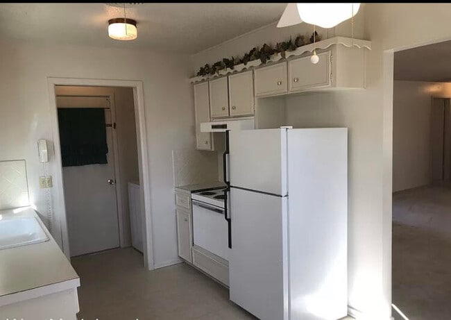 Building Photo - 5415 49th St