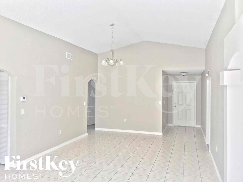 Building Photo - 15856 SW 85th St