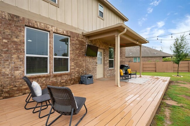 Building Photo - 129 Purple Heart Dr