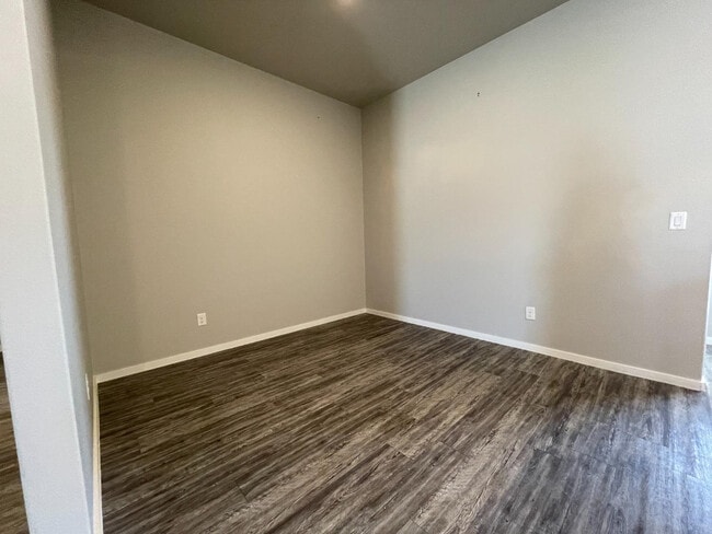Building Photo - 2140 N Texas Ave